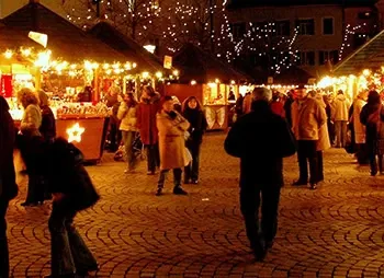 Market Organiser Insurance - Picture of a Christmas market at night